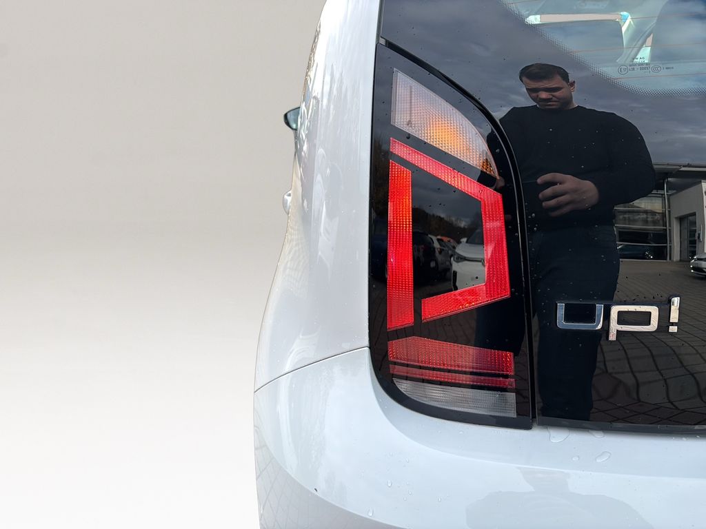 Volkswagen up! 2022