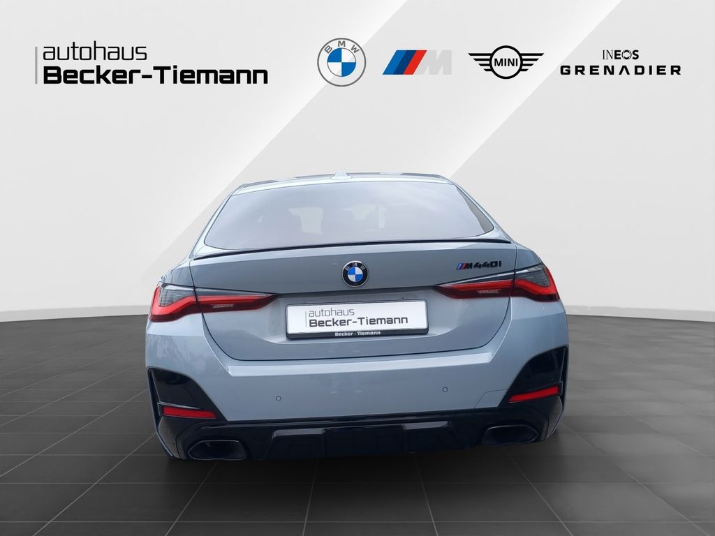 BMW M440 2023