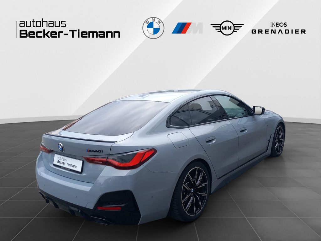 BMW M440 2023