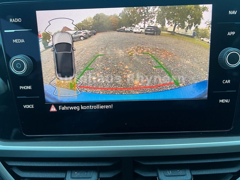 Volkswagen T-Roc 2024