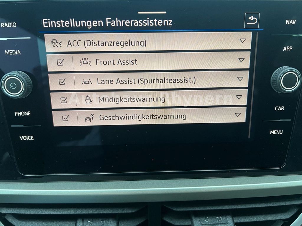 Volkswagen T-Roc 2024