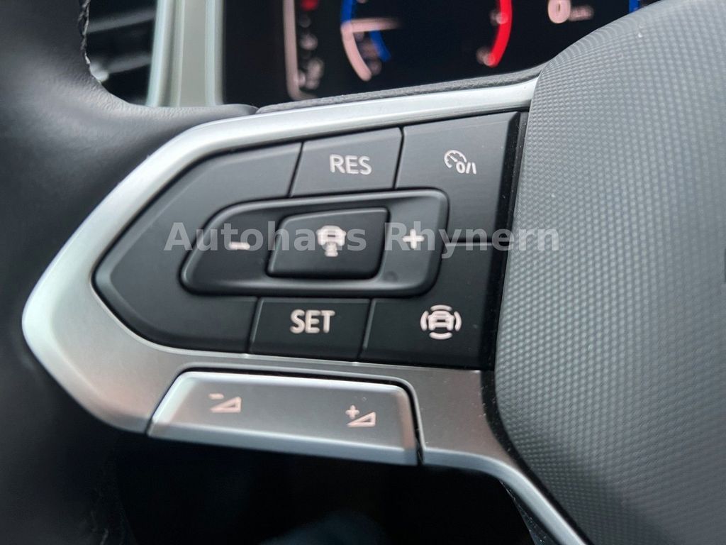 Volkswagen T-Roc 2024