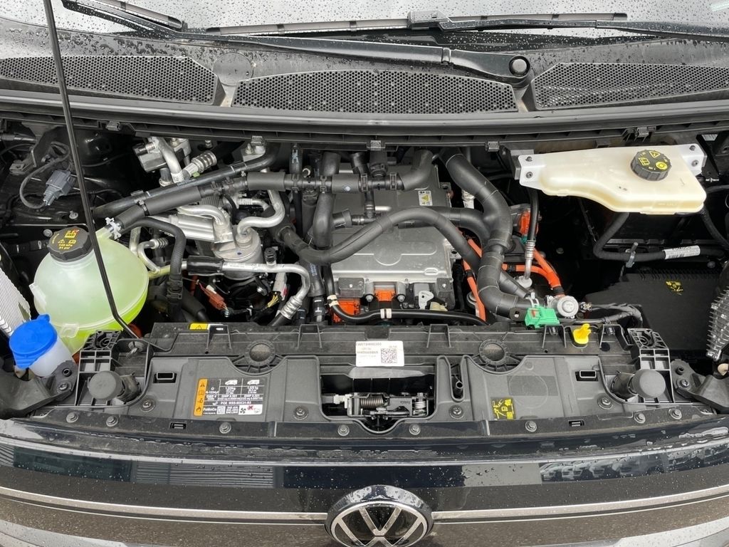 Volkswagen T7 Caravelle 2025
