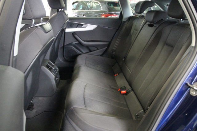 Audi A4 2023