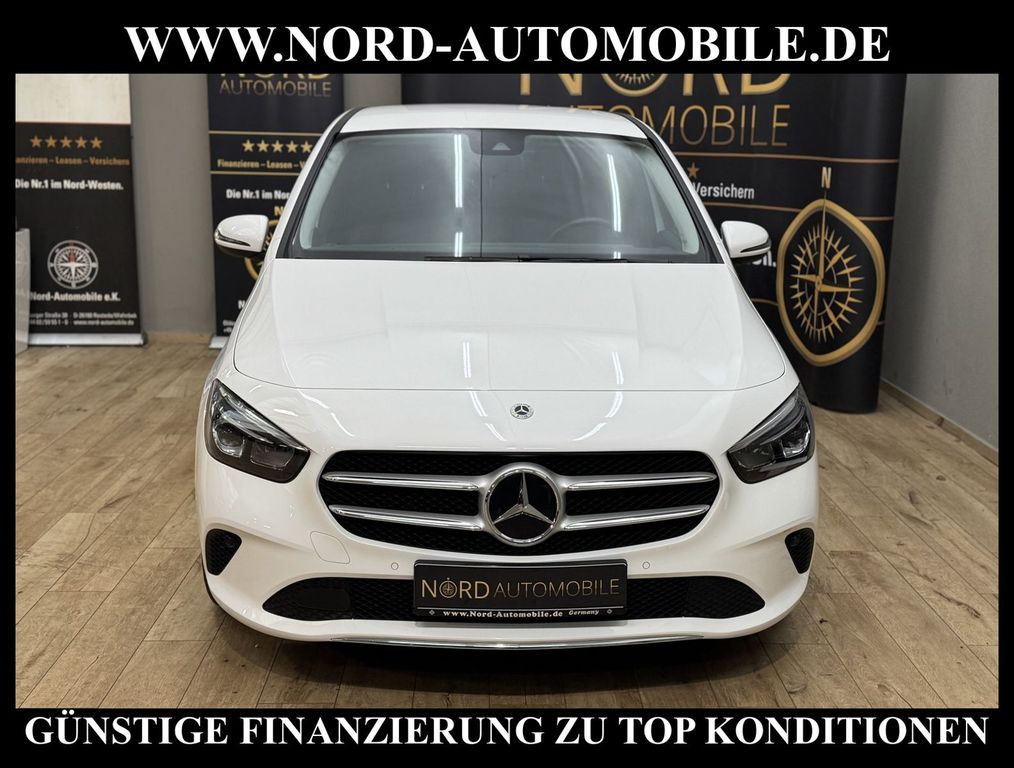 Mercedes-Benz B 180 2023