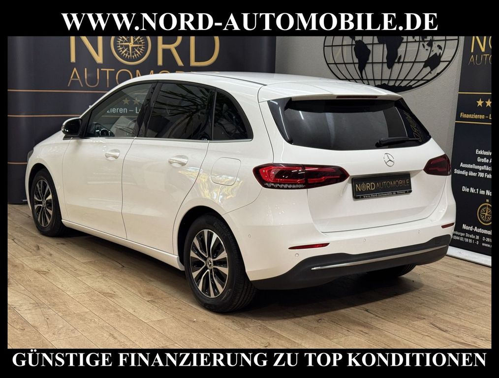 Mercedes-Benz B 180 2023