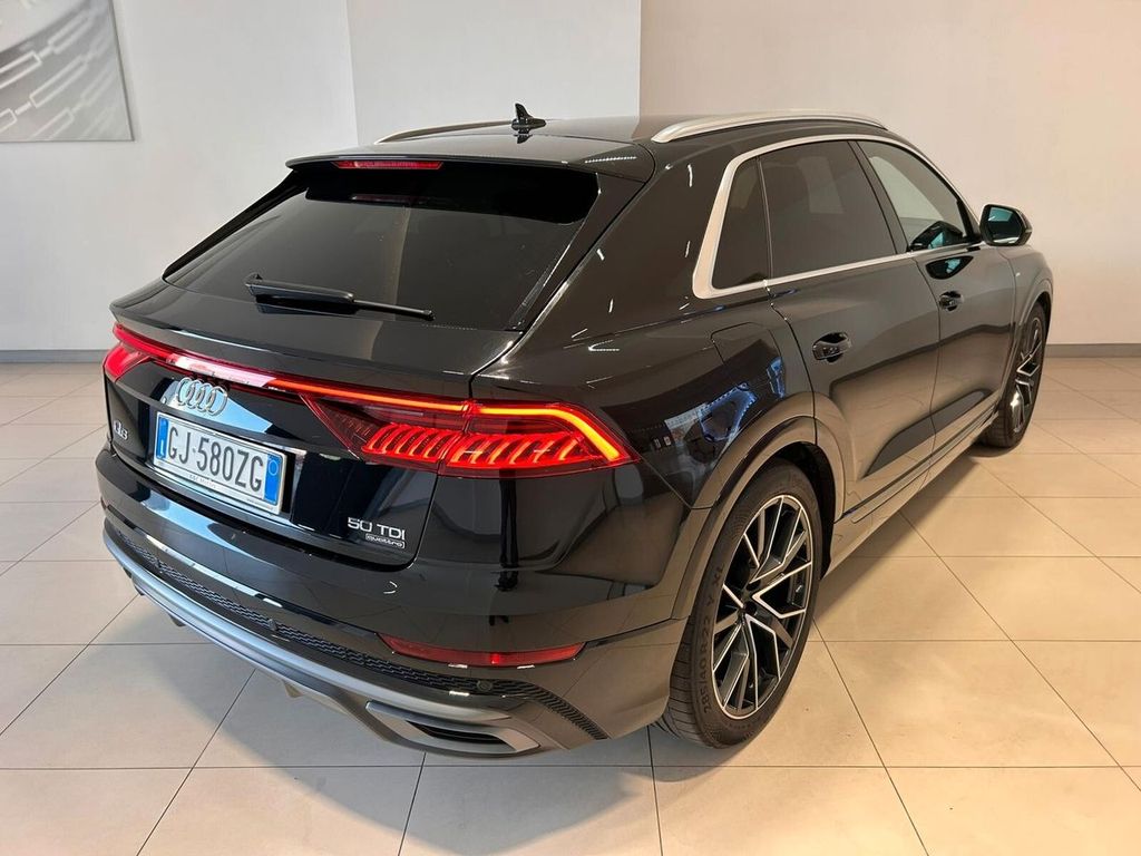 Audi Q8 2022