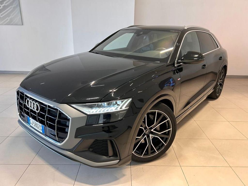 Audi Q8 2022