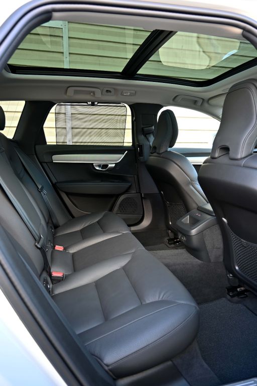 Volvo V90 Cross Country 2024