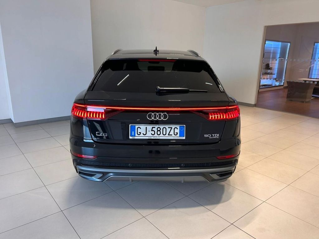 Audi Q8 2022