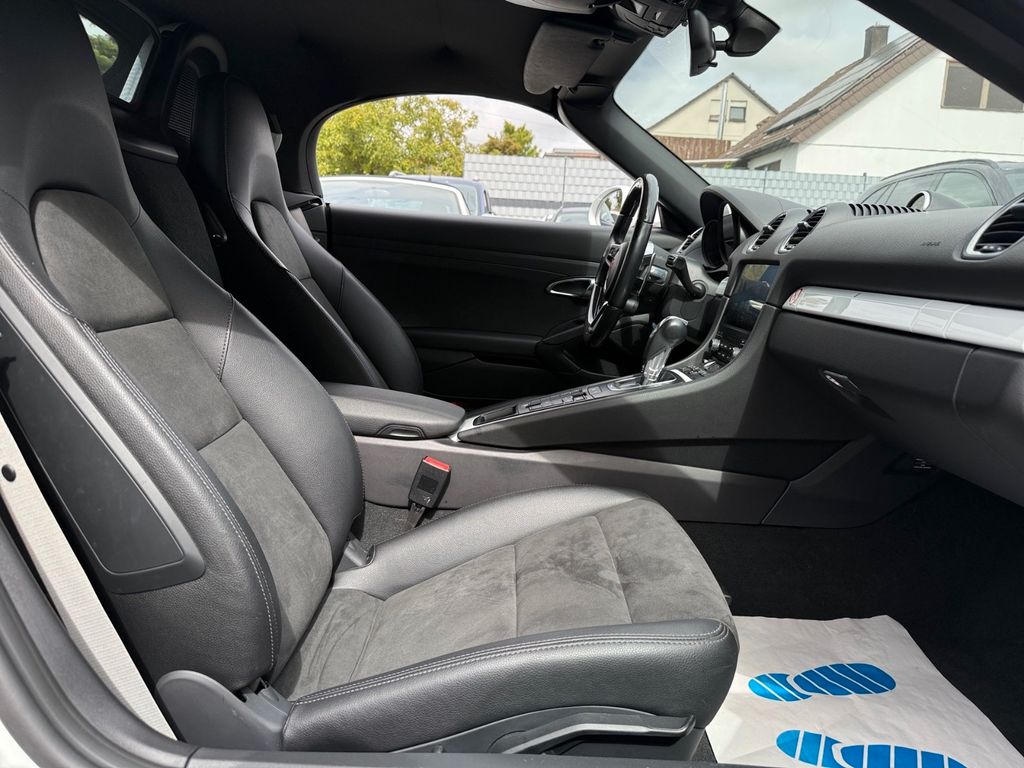 Porsche Boxster 2024