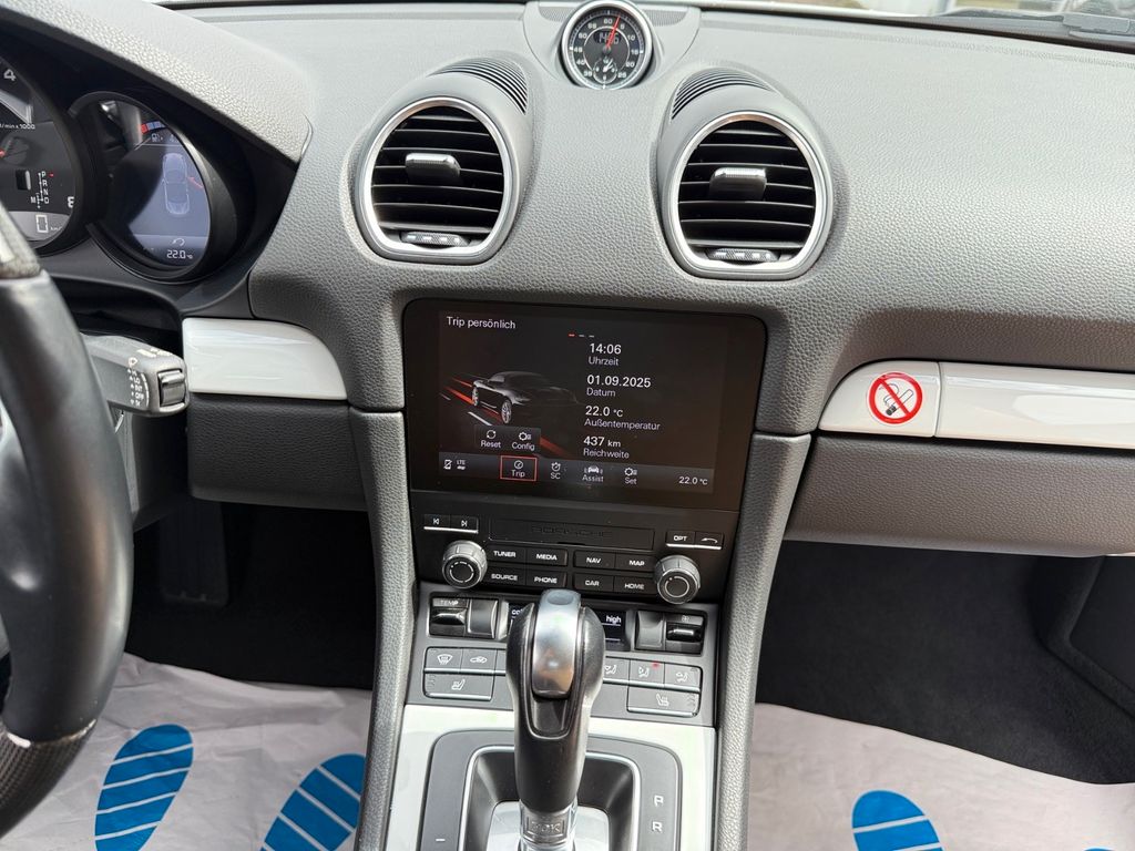 Porsche Boxster 2024