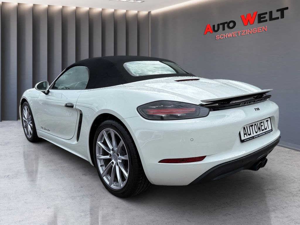 Porsche Boxster 2024