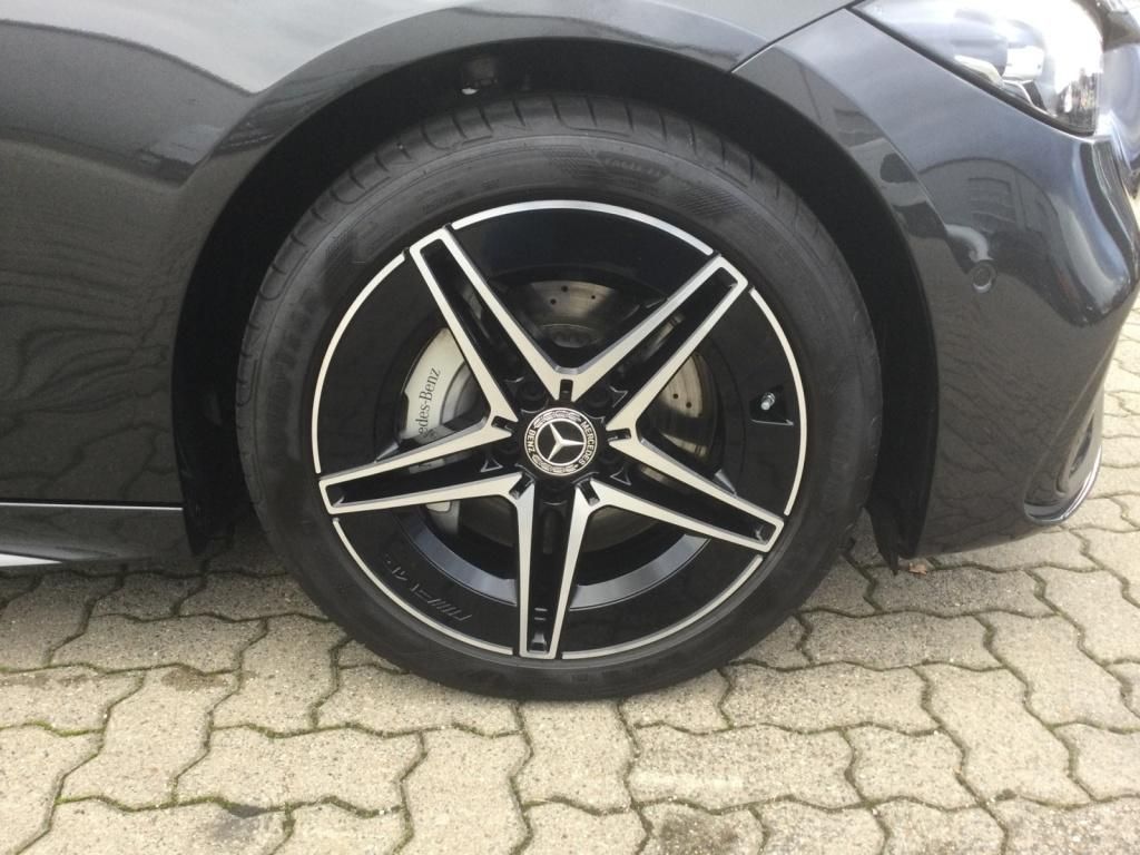 Mercedes-Benz C 300 2024