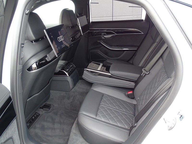 Audi A8 2023