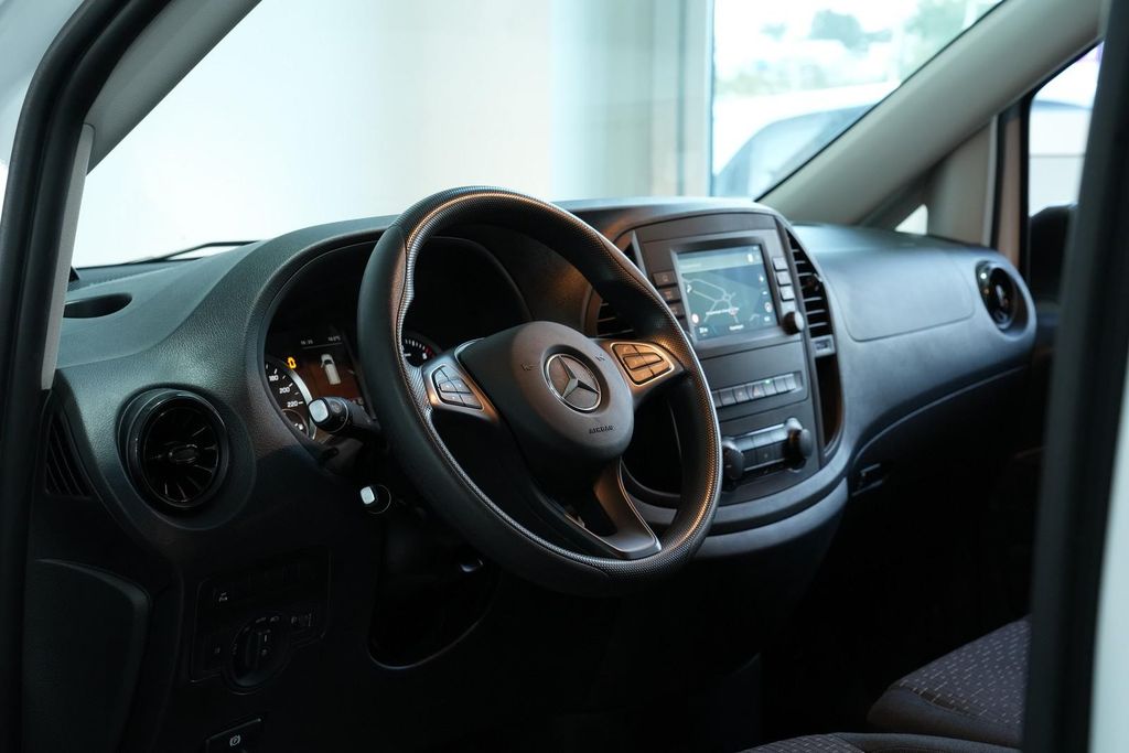 Mercedes-Benz Vito 2024