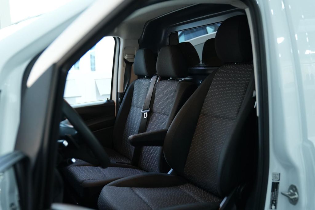 Mercedes-Benz Vito 2024