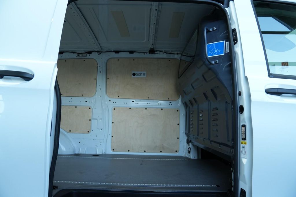 Mercedes-Benz Vito 2024