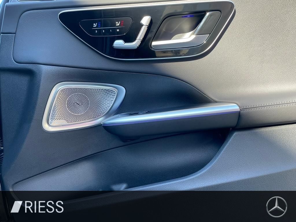 Mercedes-Benz C 220 2025