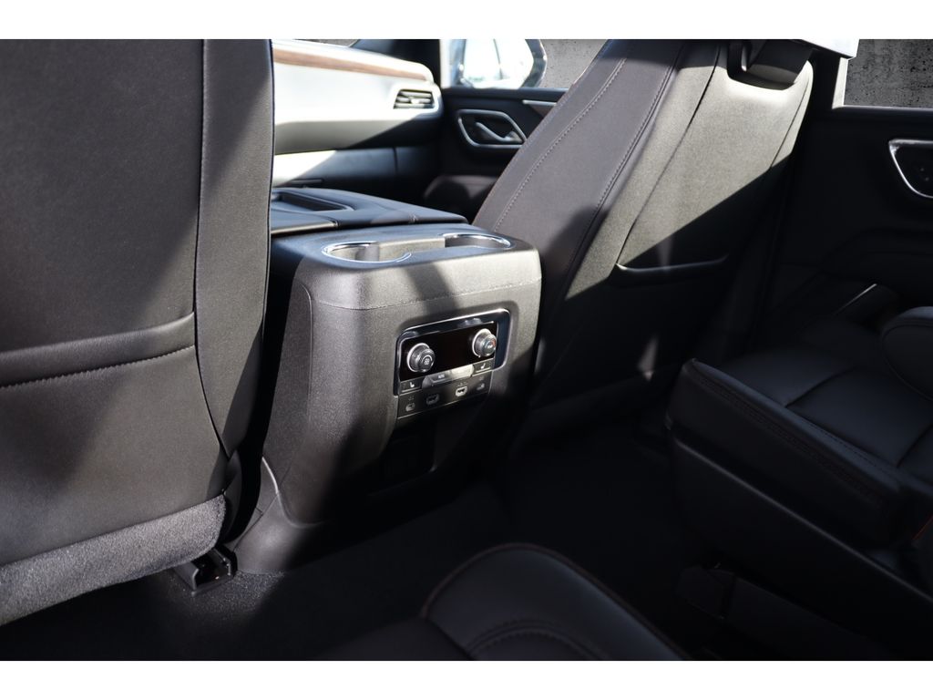 Chevrolet Tahoe 2024