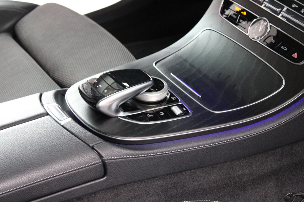 Mercedes-Benz E 300 2020