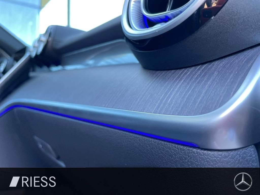 Mercedes-Benz C 220 2025