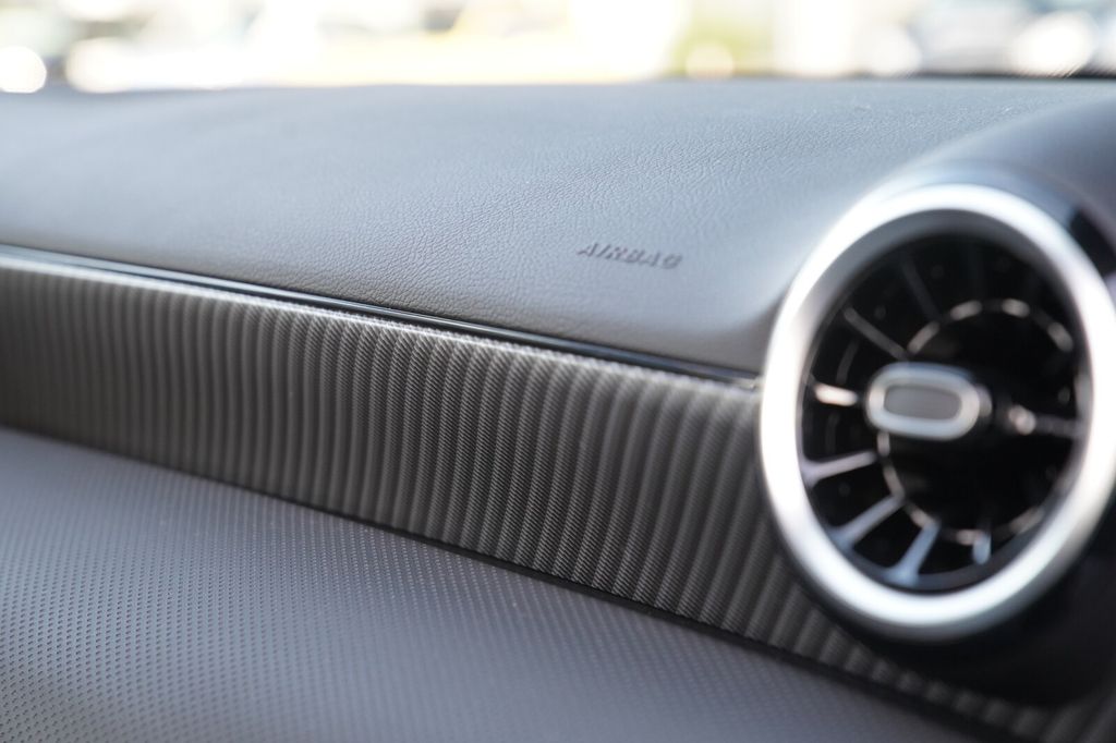 Mercedes-Benz A 180 2024