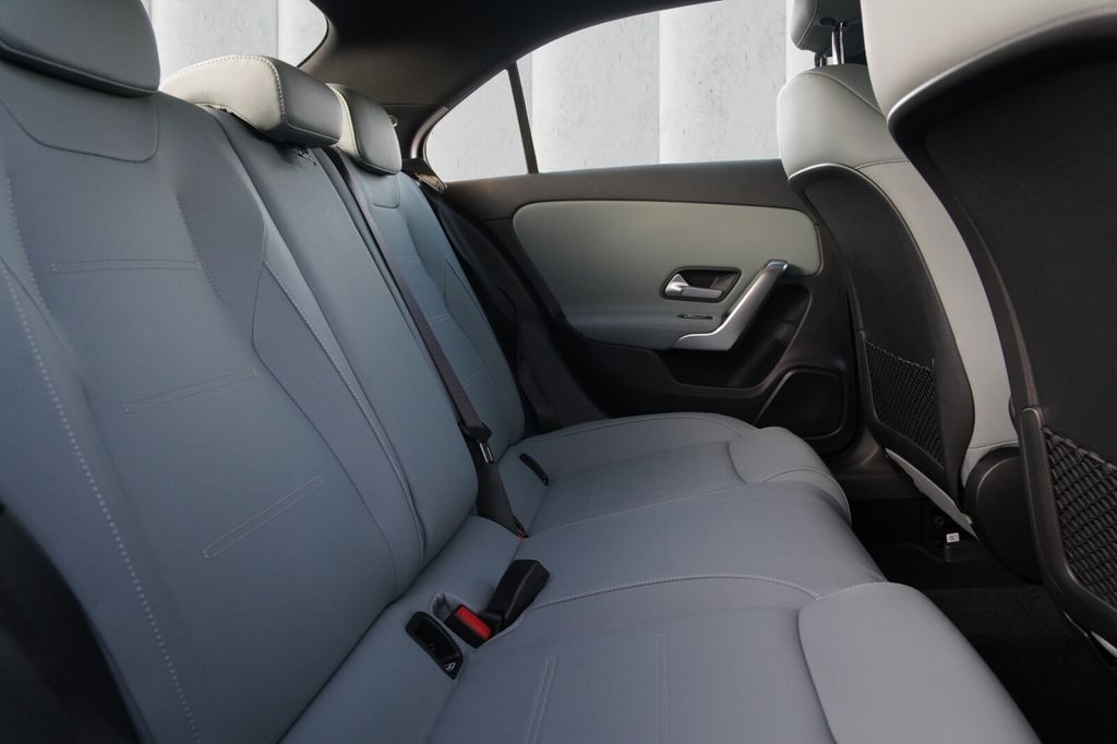 Mercedes-Benz A 180 2024