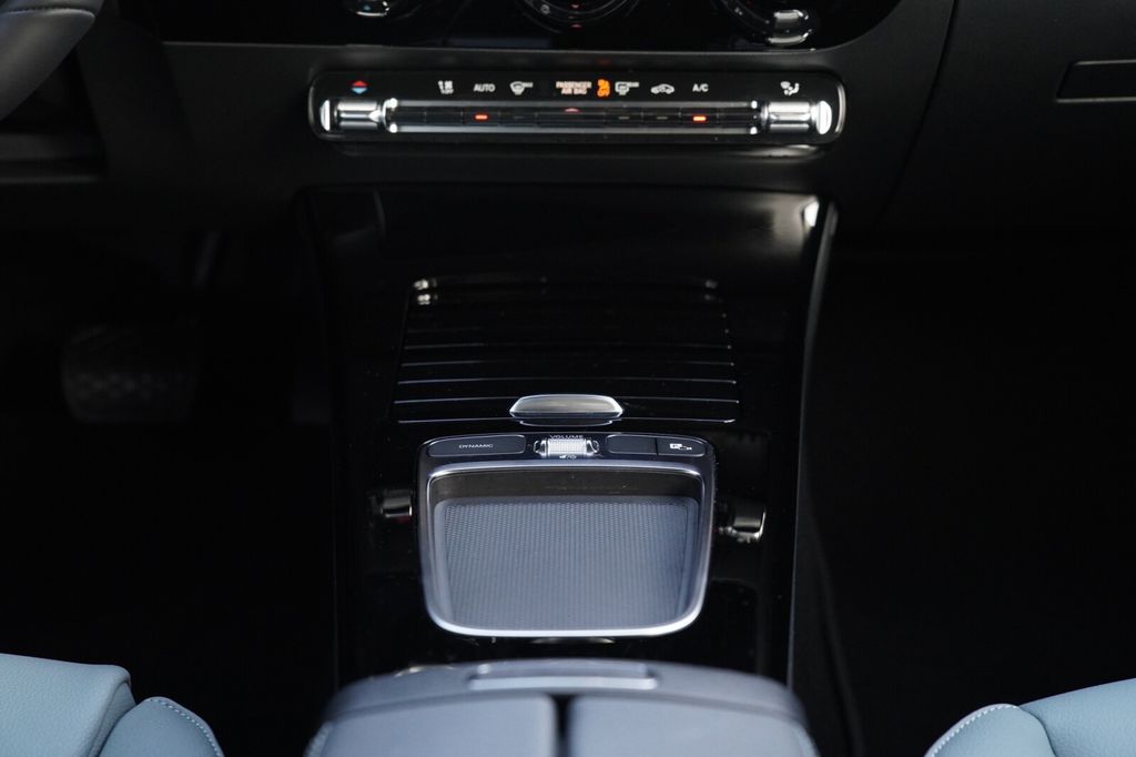 Mercedes-Benz A 180 2024