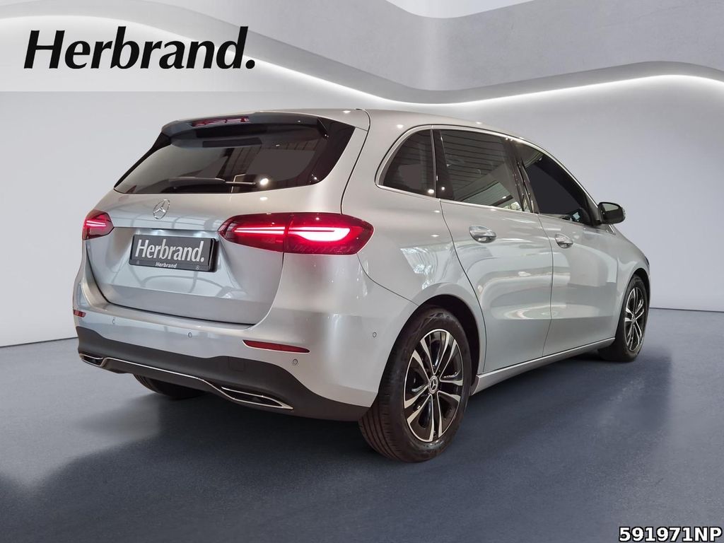 Mercedes-Benz B 200 2024