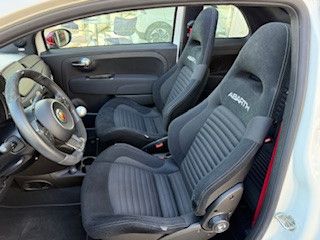 Abarth 695C 2023