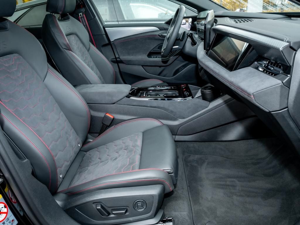 Audi A6 e-tron 2025