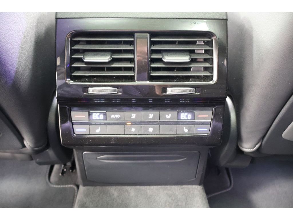 Volkswagen Touareg 2025