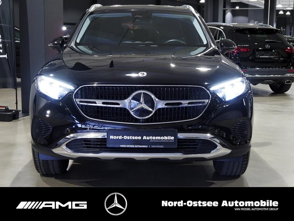Mercedes-Benz GLC 300 2023