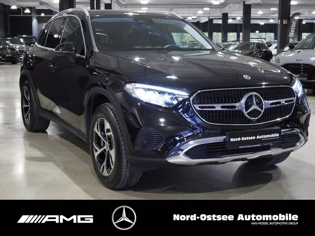 Mercedes-Benz GLC 300 2023