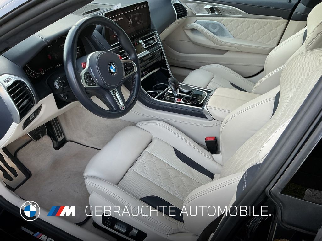 BMW M8 2022