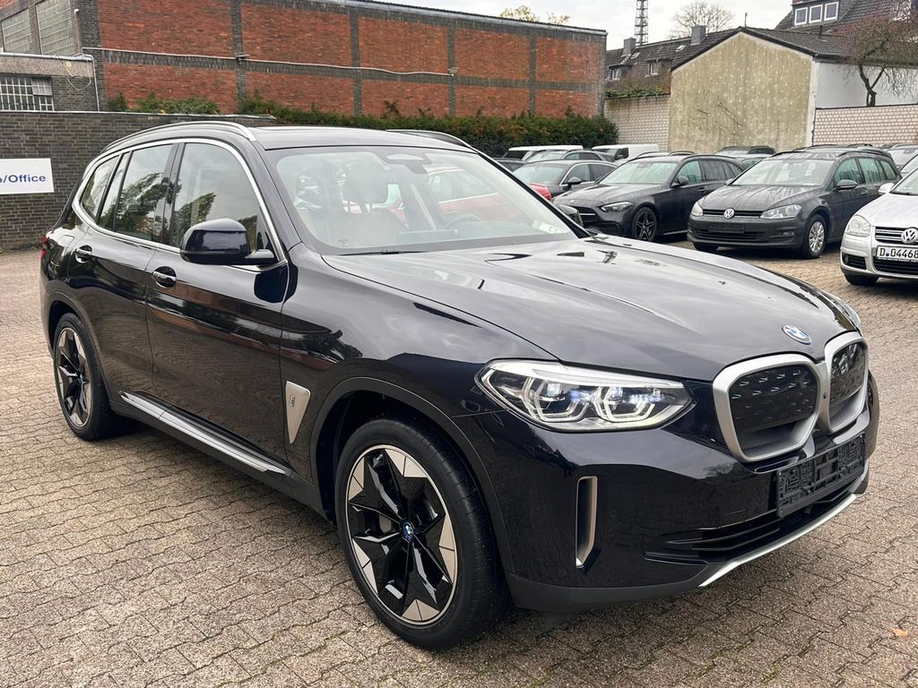 BMW iX3 2021