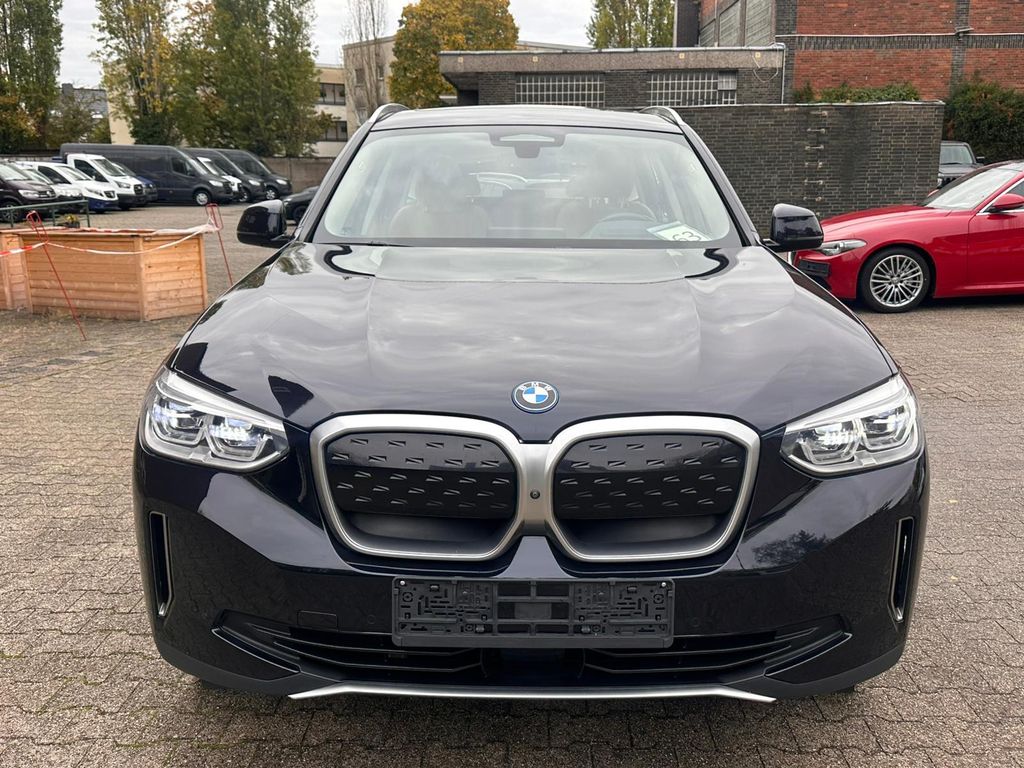 BMW iX3 2021