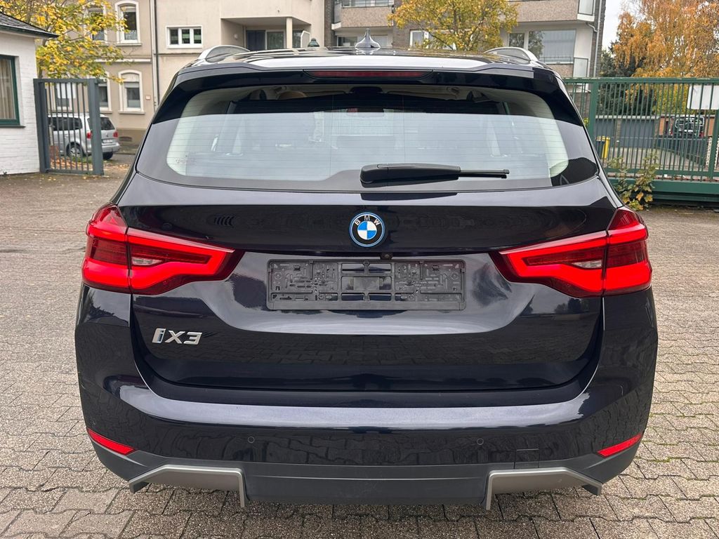 BMW iX3 2021