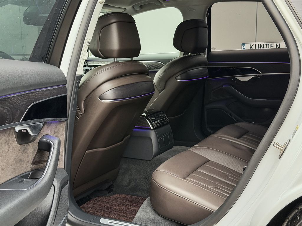 Audi A8 2021