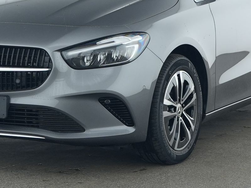 Mercedes-Benz B 250 2024