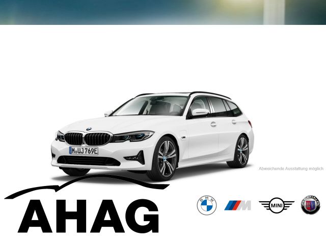 BMW 330 2022