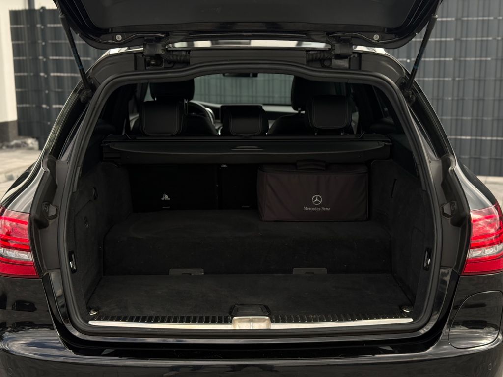 Mercedes-Benz C 300 2021