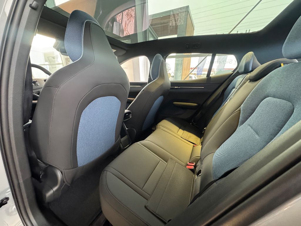 Volvo EX30