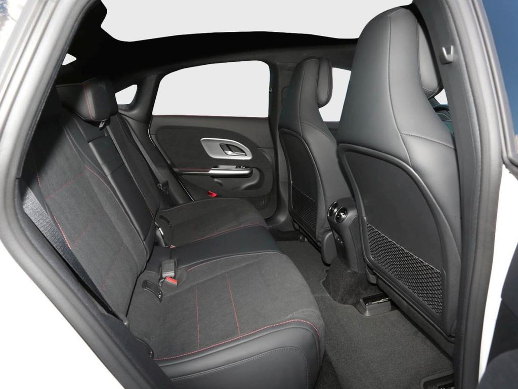 Mercedes-Benz CLA 250 2025