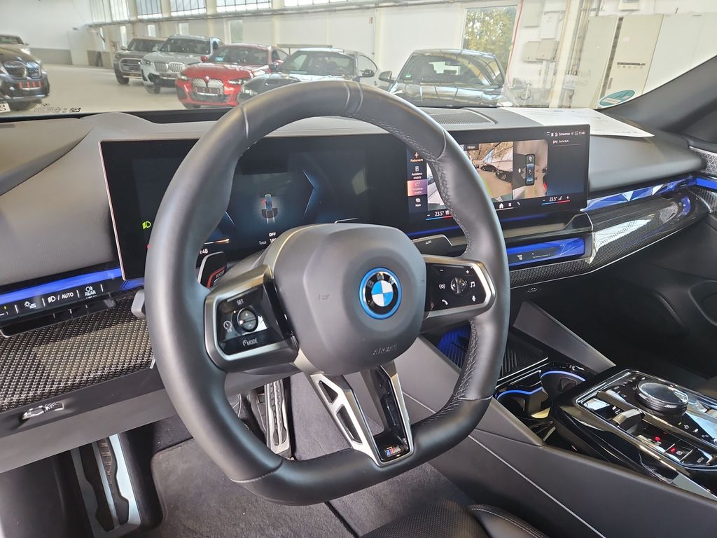 BMW i5 2024