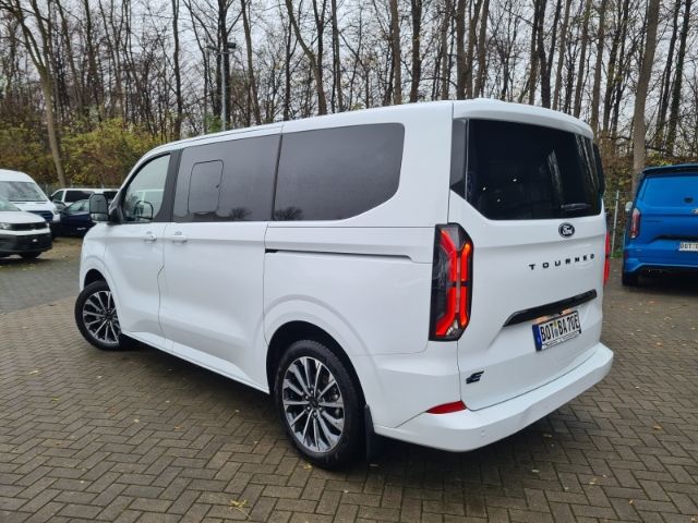 Ford Tourneo Custom 2024