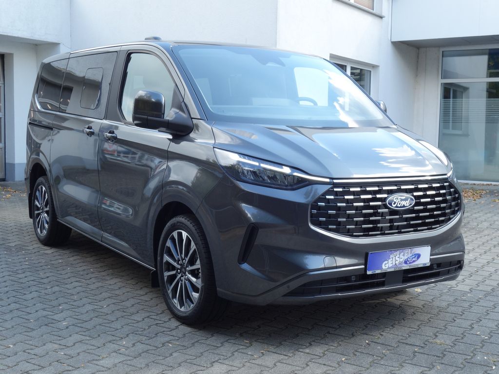 Ford Tourneo Custom 2025