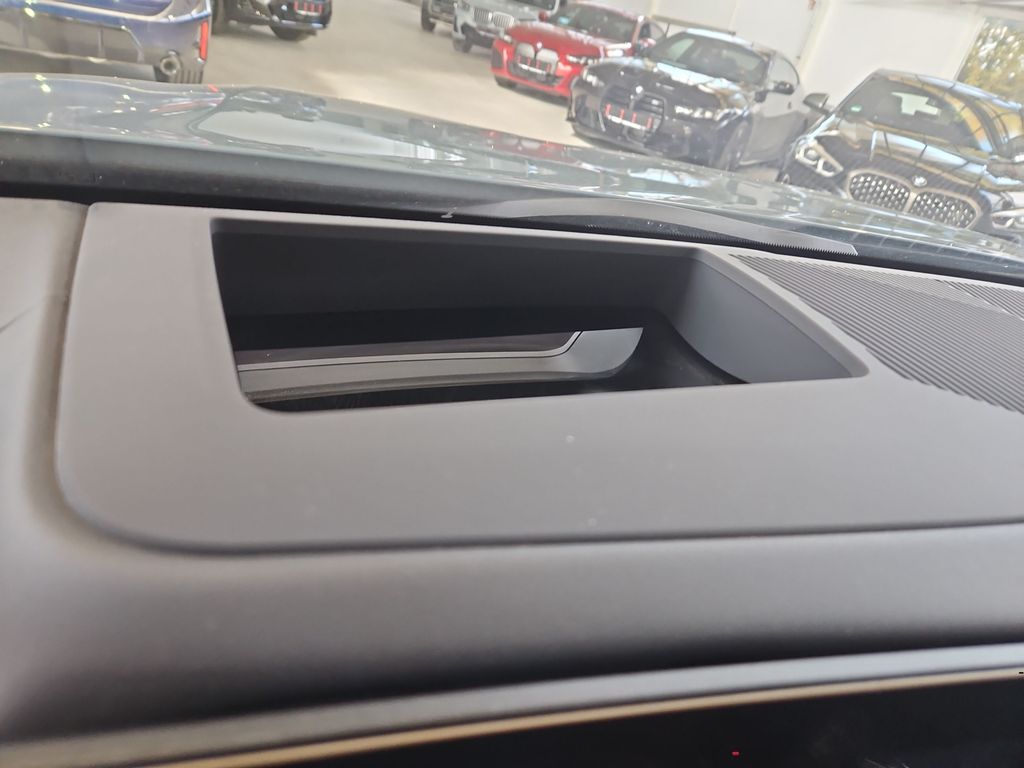 BMW i5 2024