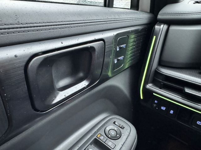 Hyundai SANTA FE 2025